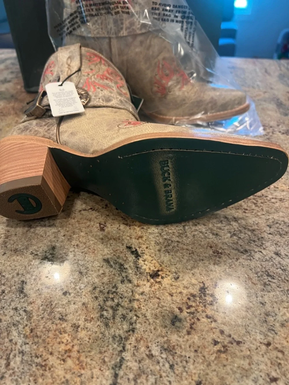 Buck & Brana Madison Size 7.5 NIB - Picture 5 of 7